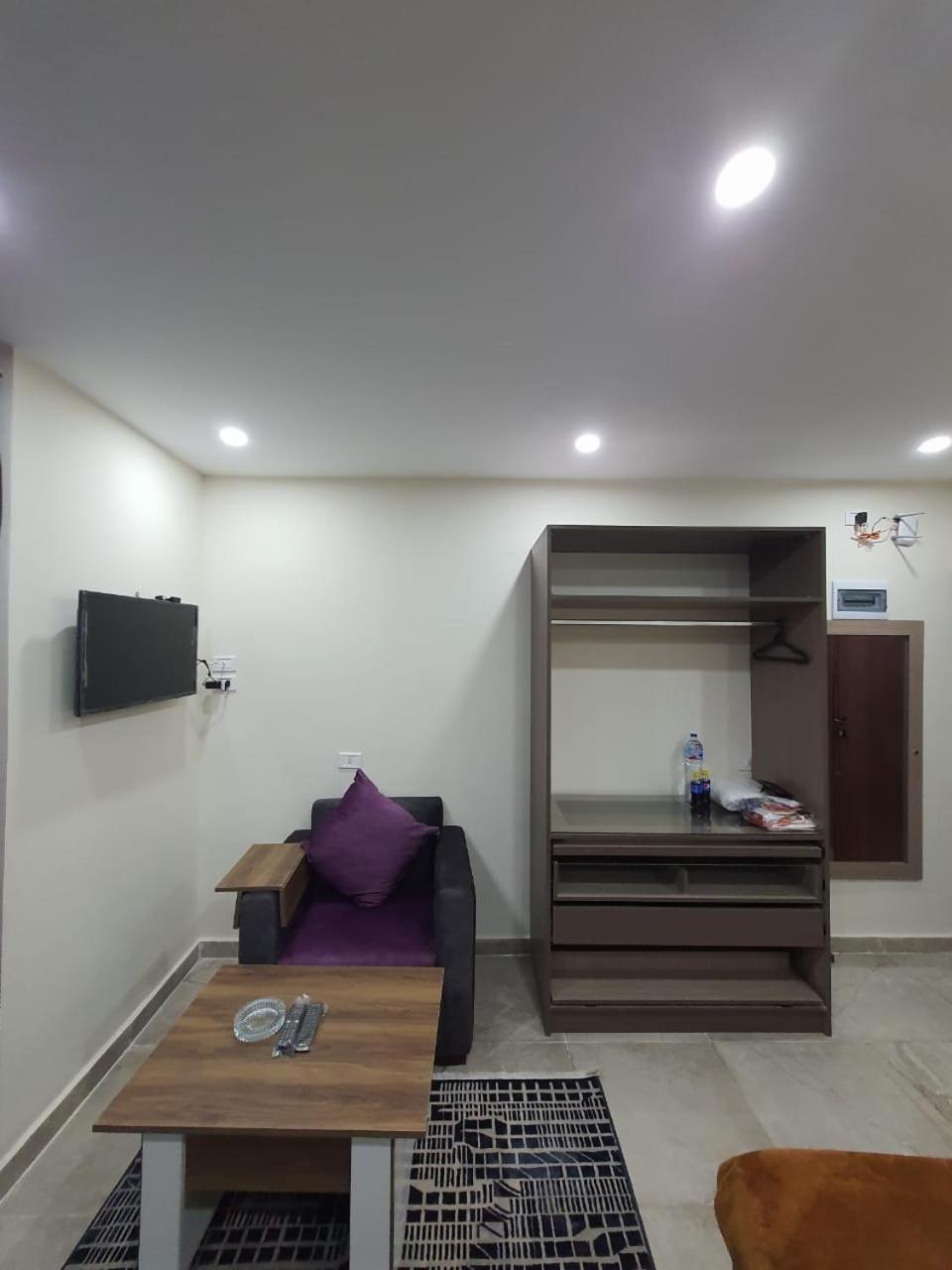 Saraya Abbas Elaser Street-families Only Apartment