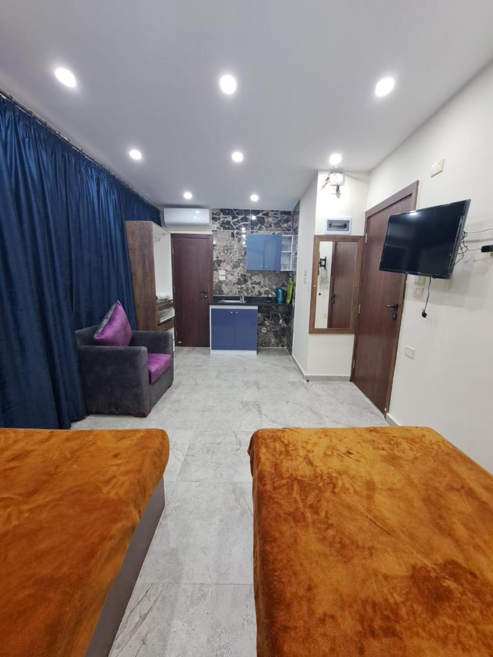 Apartment Saraya Abbas Elaser Street-families Only