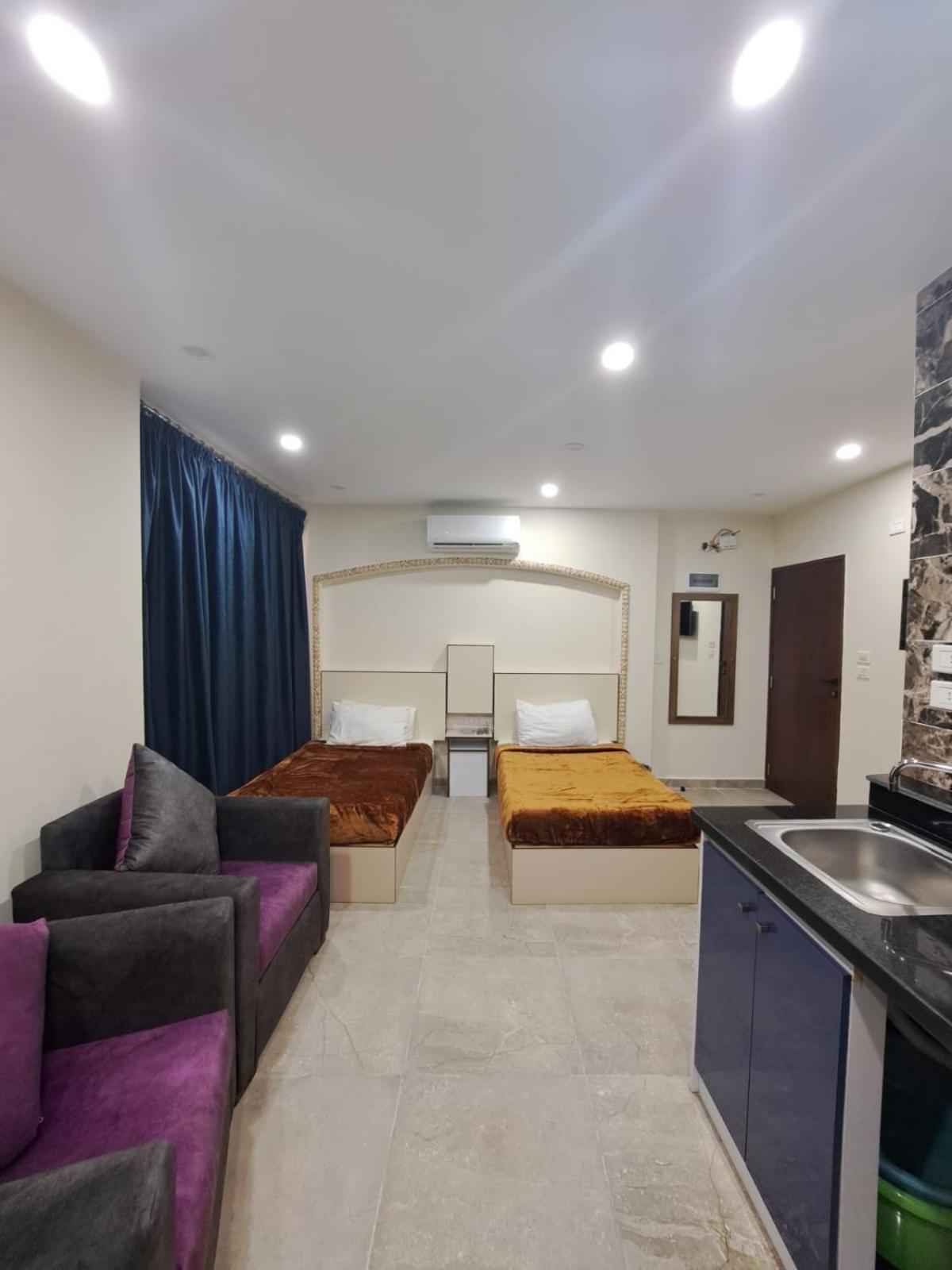 Apartment Saraya Abbas Elaser Street-families Only *