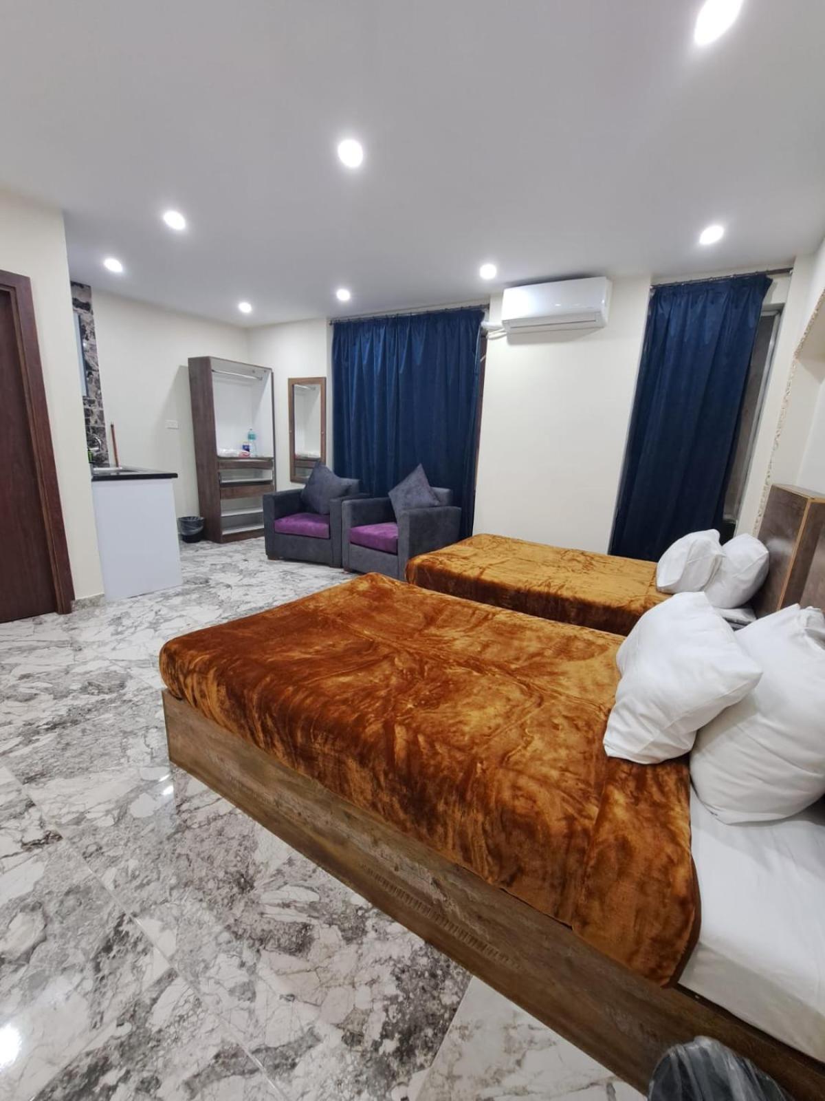 Apartment Saraya Abbas Elaser Street-families Only *